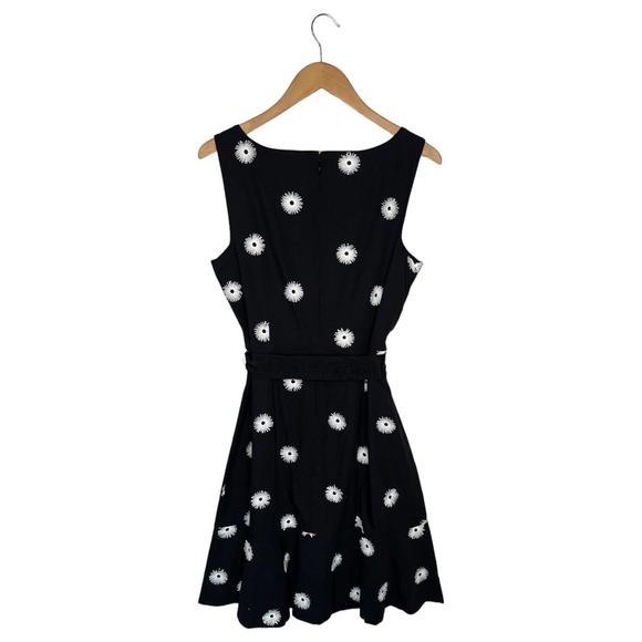 New Talbots Dress Womens 10 Floral Applique Fit Flare Sleeveless Cocktail Black - Picture 11 of 16